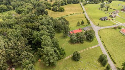 1809 Herschal Lyles Road Westmoreland TN 37186