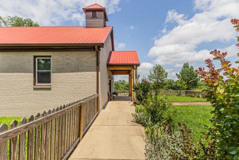 1809 Herschal Lyles Road Westmoreland TN 37186