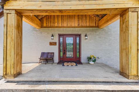 1809 Herschal Lyles Road Westmoreland TN 37186