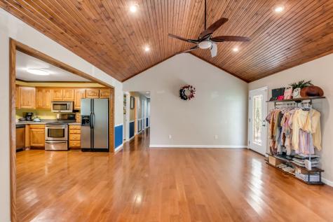 184 Buncombe Road Belvidere TN 37306