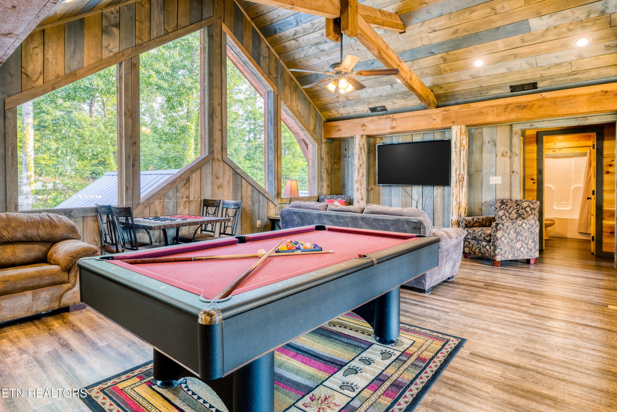 809 Pinecrest Way Sevierville TN 37862