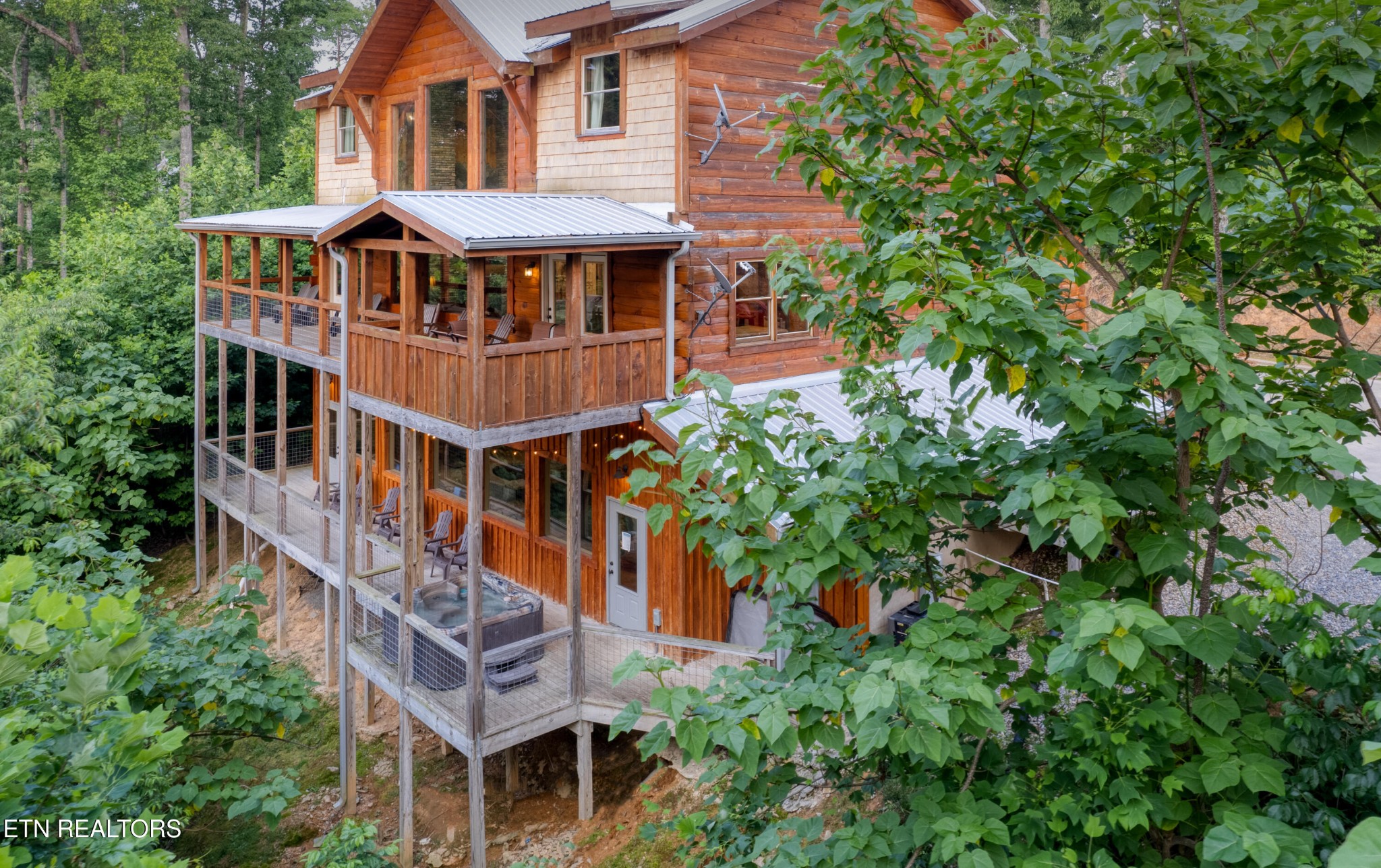 809 Pinecrest Way Sevierville TN 37862