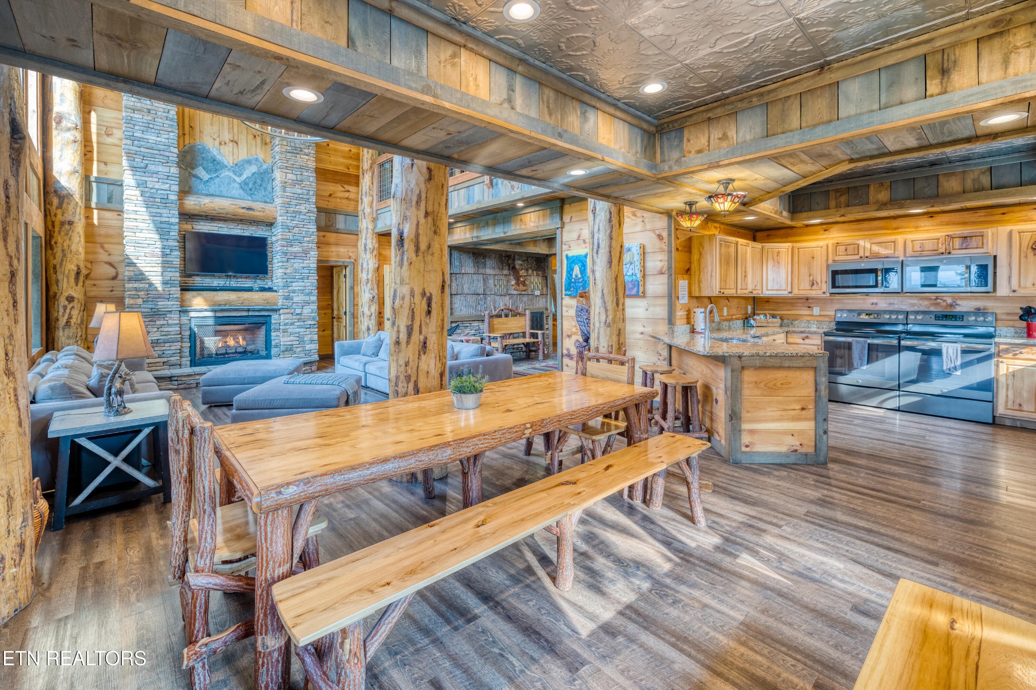 809 Pinecrest Way Sevierville TN 37862
