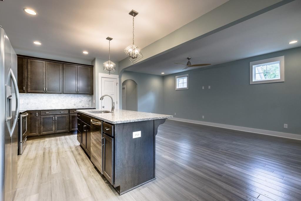 2221 24th Ave, N Nashville TN 37208