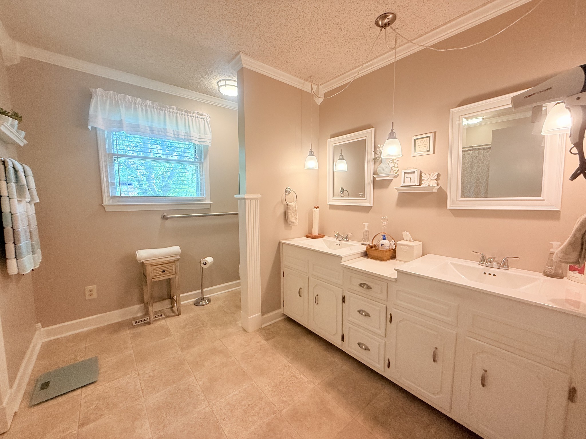 1608 Lilac Drive Lebanon TN 37087