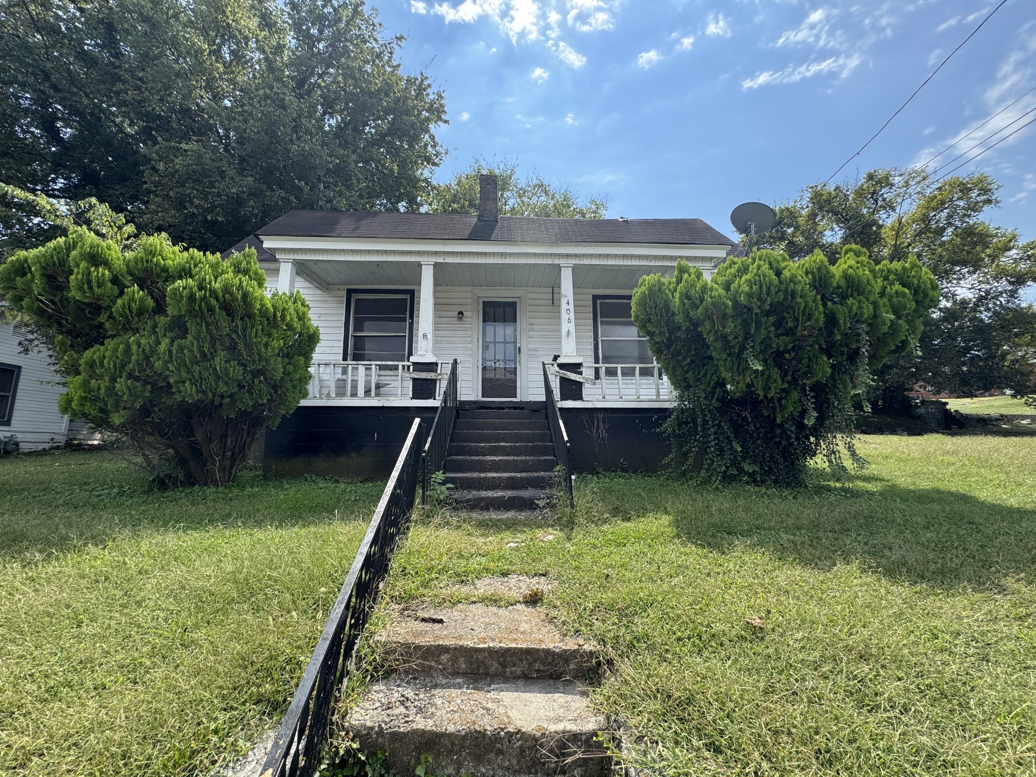 406 Market St, W Fayetteville TN 37334