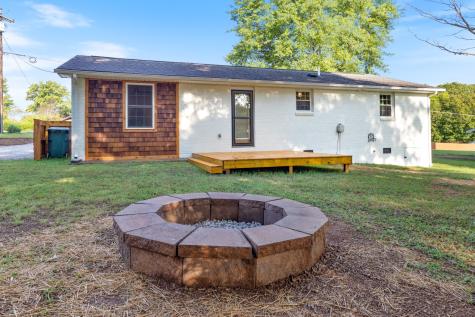 100 Short Street Dickson TN 37055