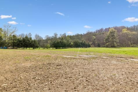 7263 Taylor Creek Loop Nunnelly TN 37137