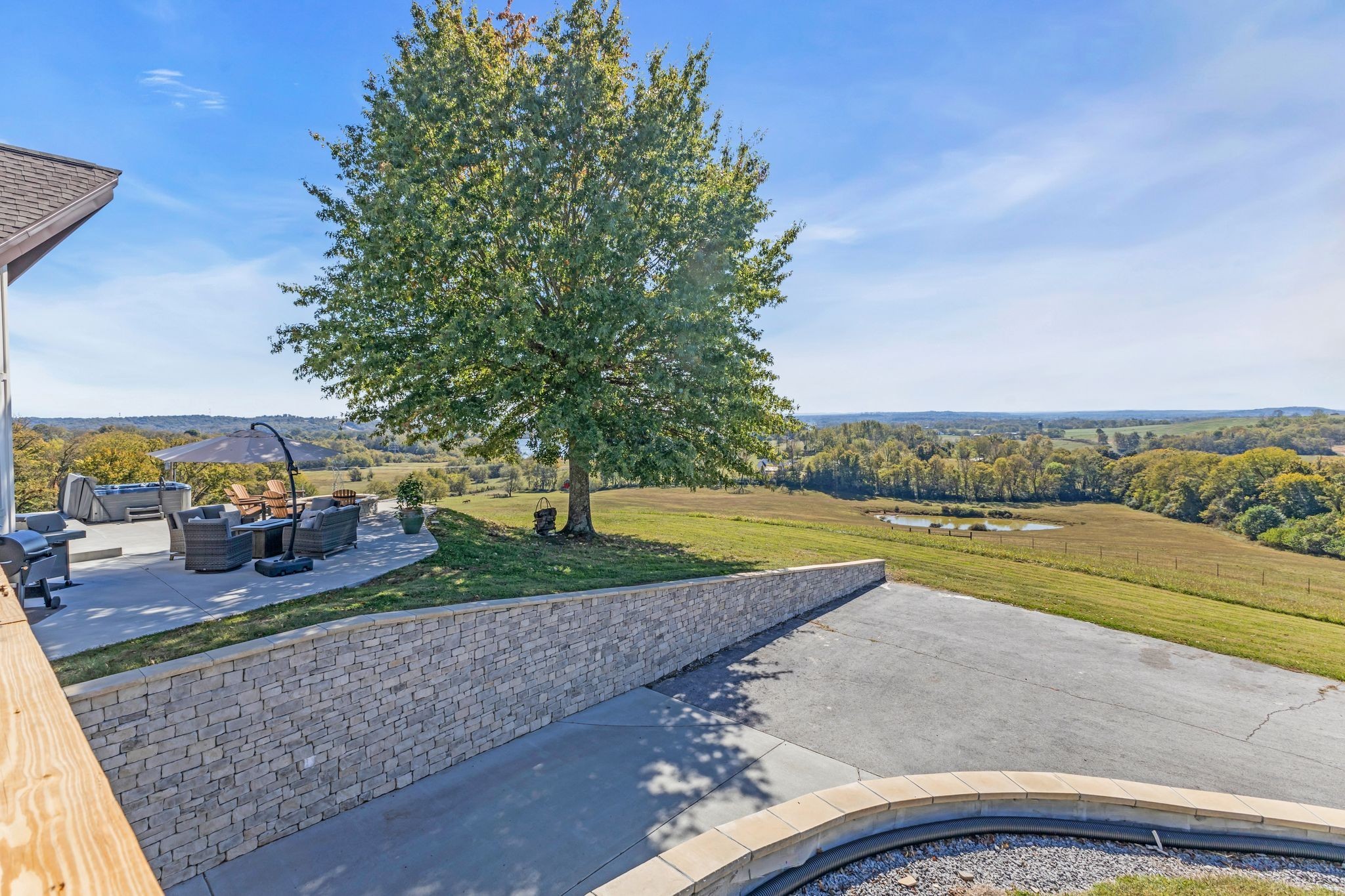 2202 Darks Mill Road Columbia TN 38401