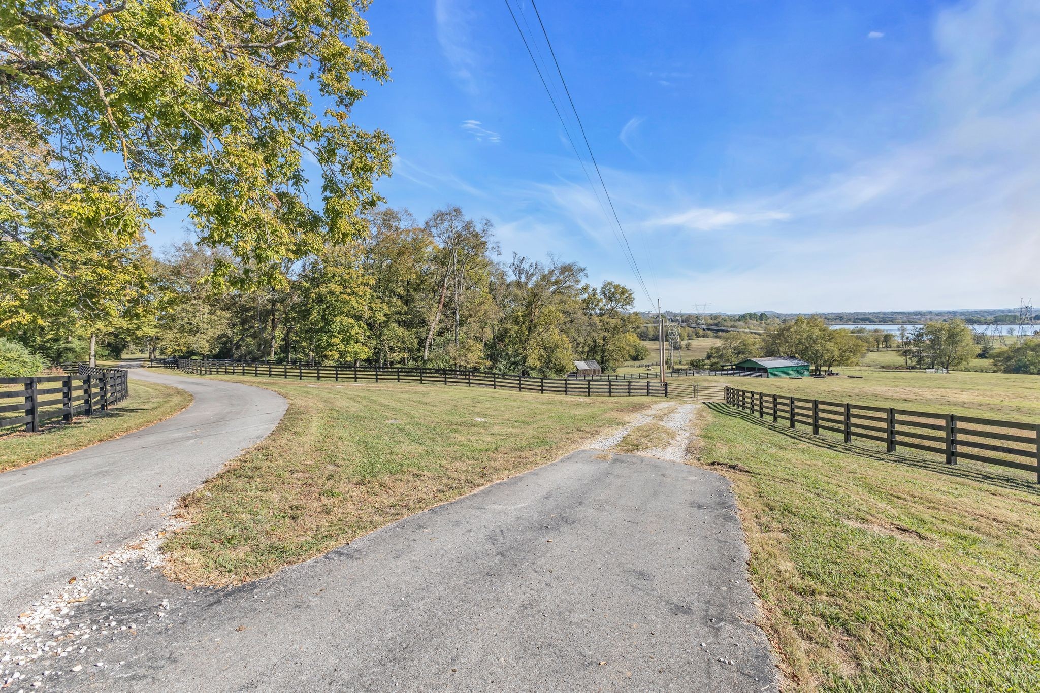 2202 Darks Mill Road Columbia TN 38401
