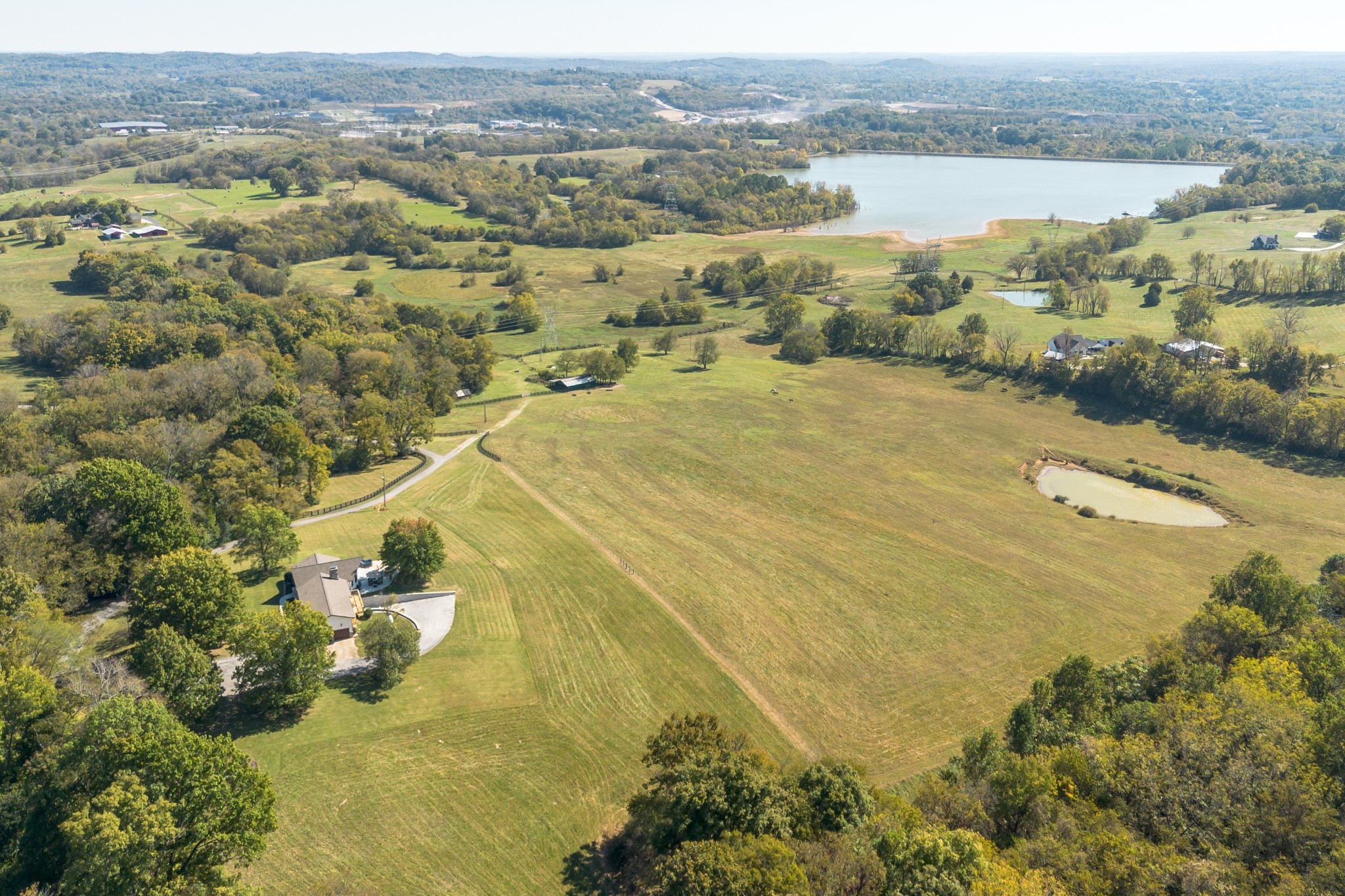 2202 Darks Mill Road Columbia TN 38401