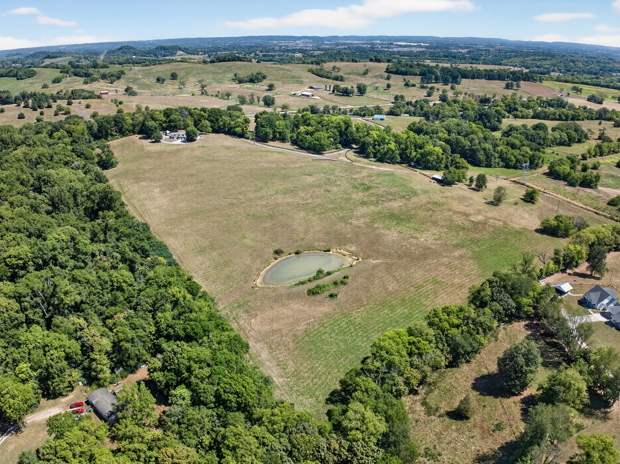 2202 Darks Mill Road Columbia TN 38401