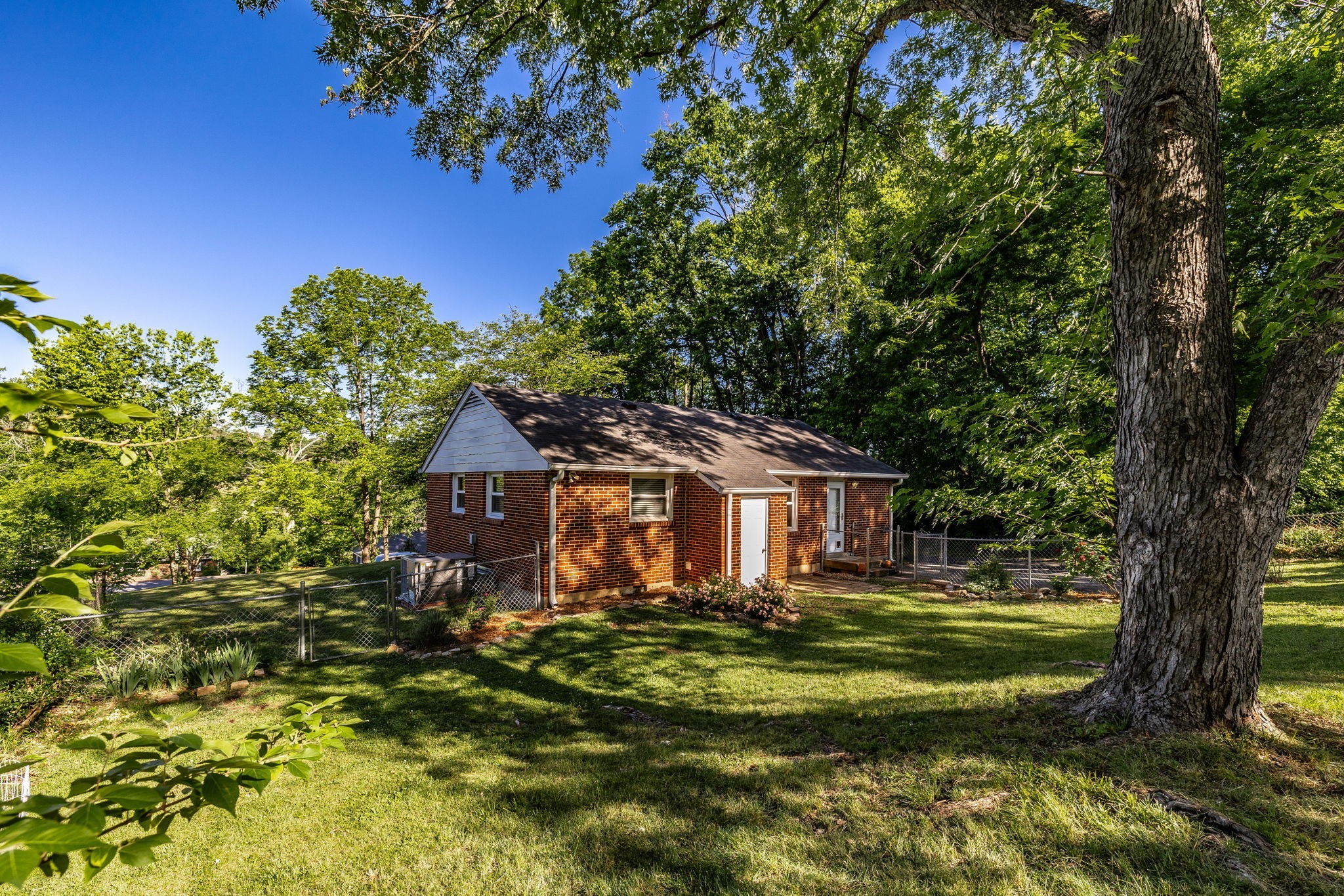 3908 Creekside Drive Nashville TN 37211