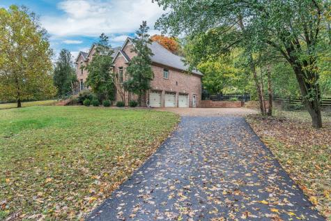 6116 Lickton Pike Goodlettsville TN 37072