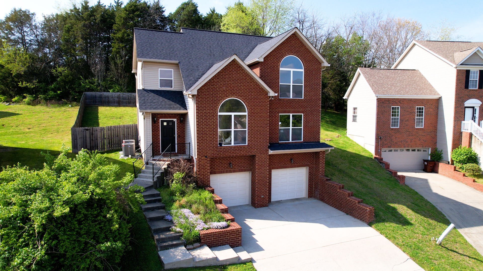 2048 Harvest Lane Nashville TN 37218