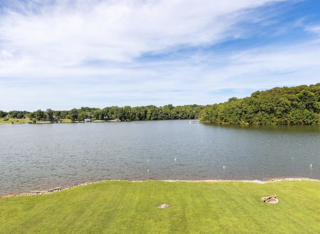 100 Barefoot Way Winchester TN 37398