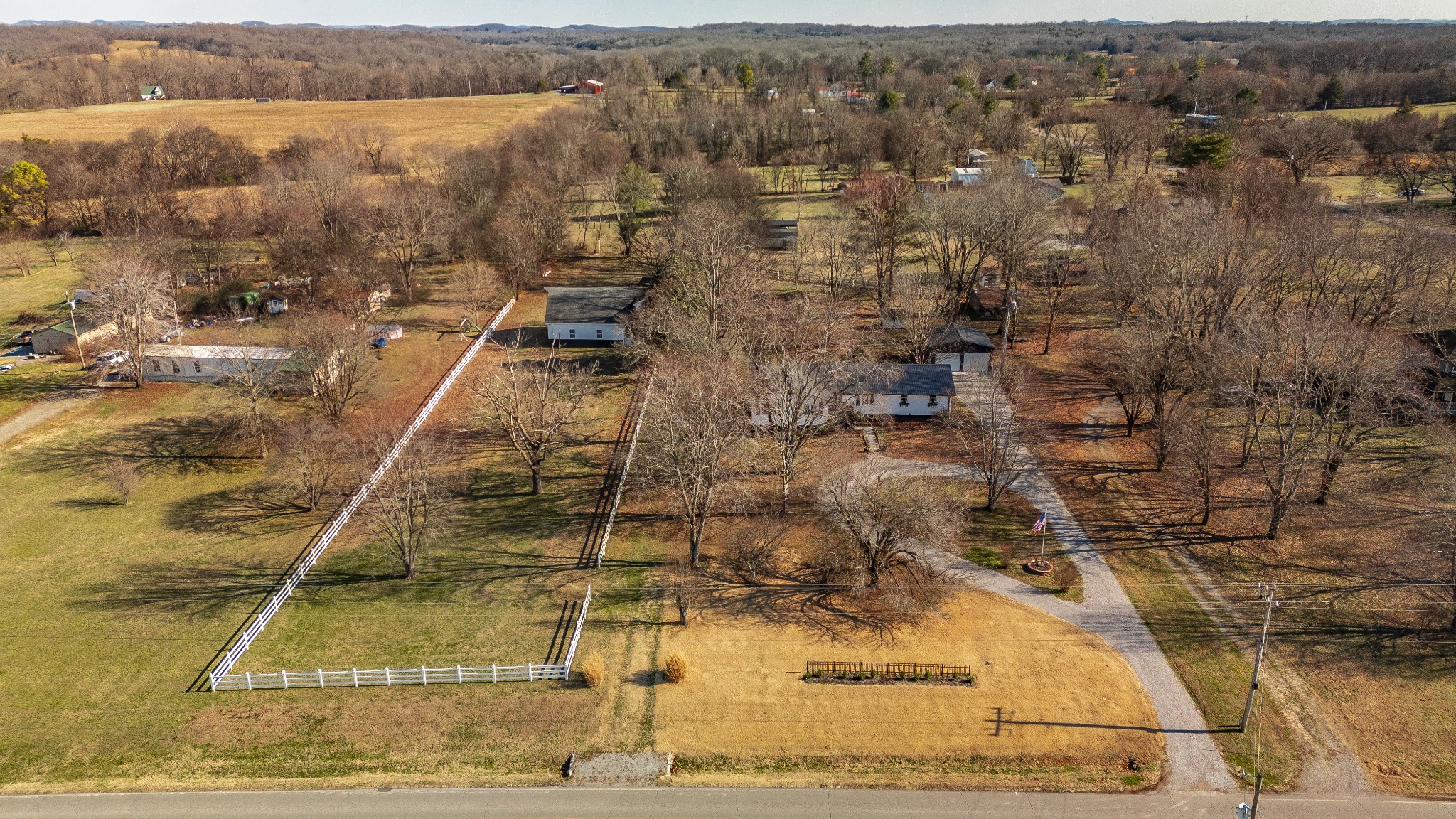 895 Harsh Lane Castalian Springs TN 37031
