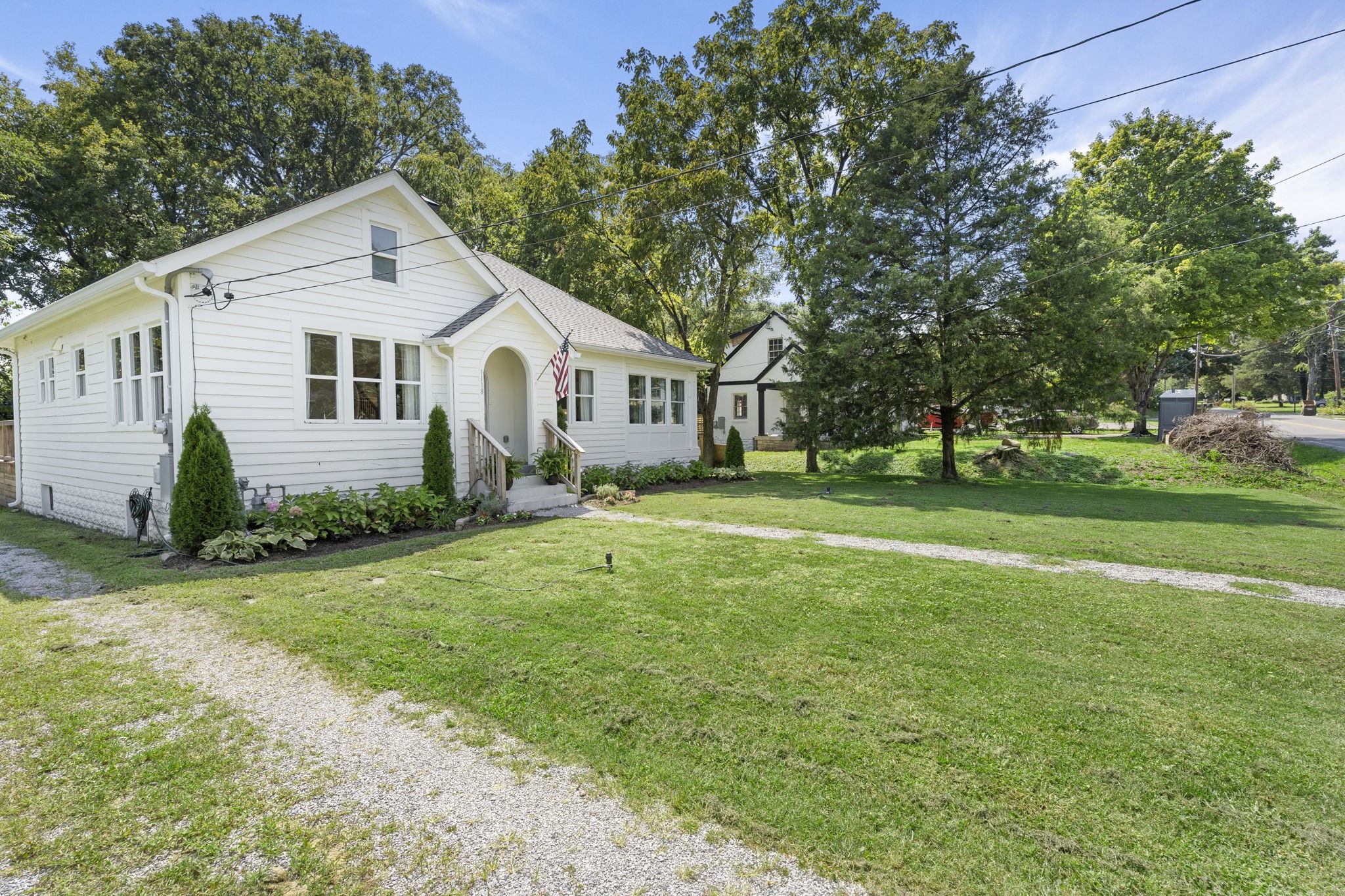 1118 Riverwood Drive Nashville TN 37216