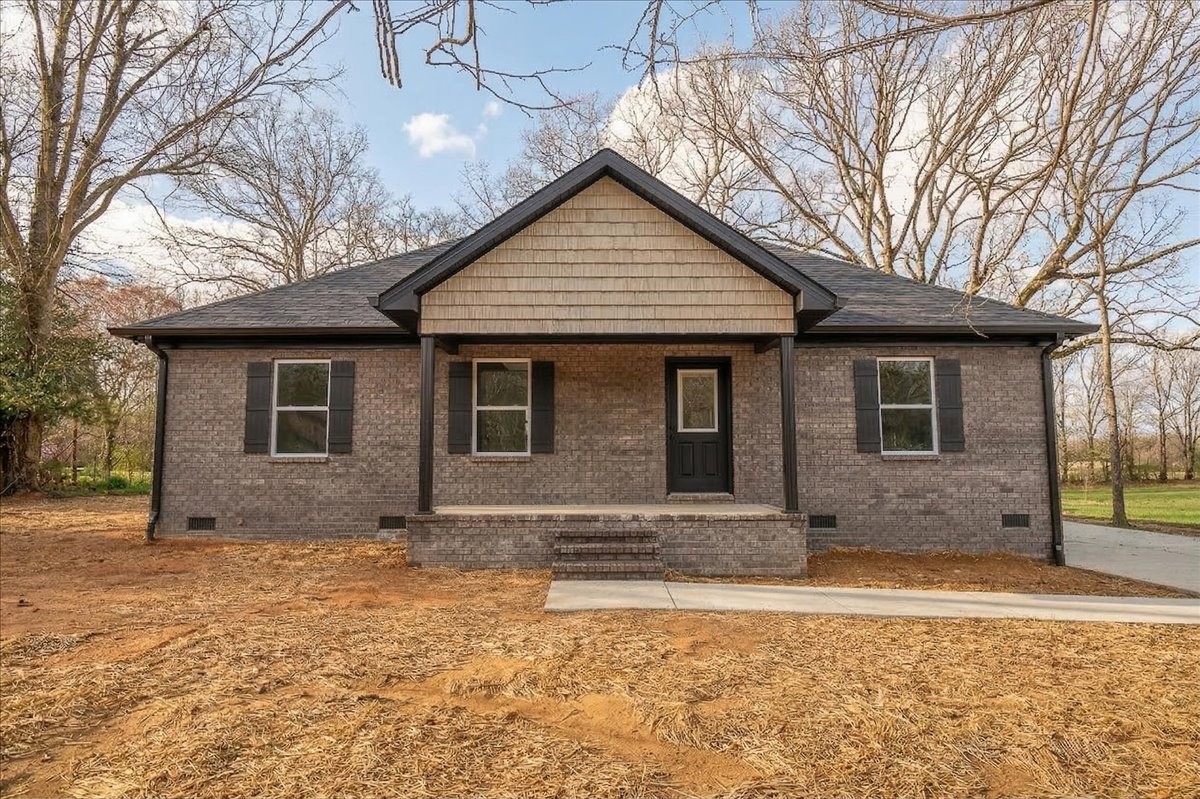 3987 Buffalo Road Summertown TN 38483