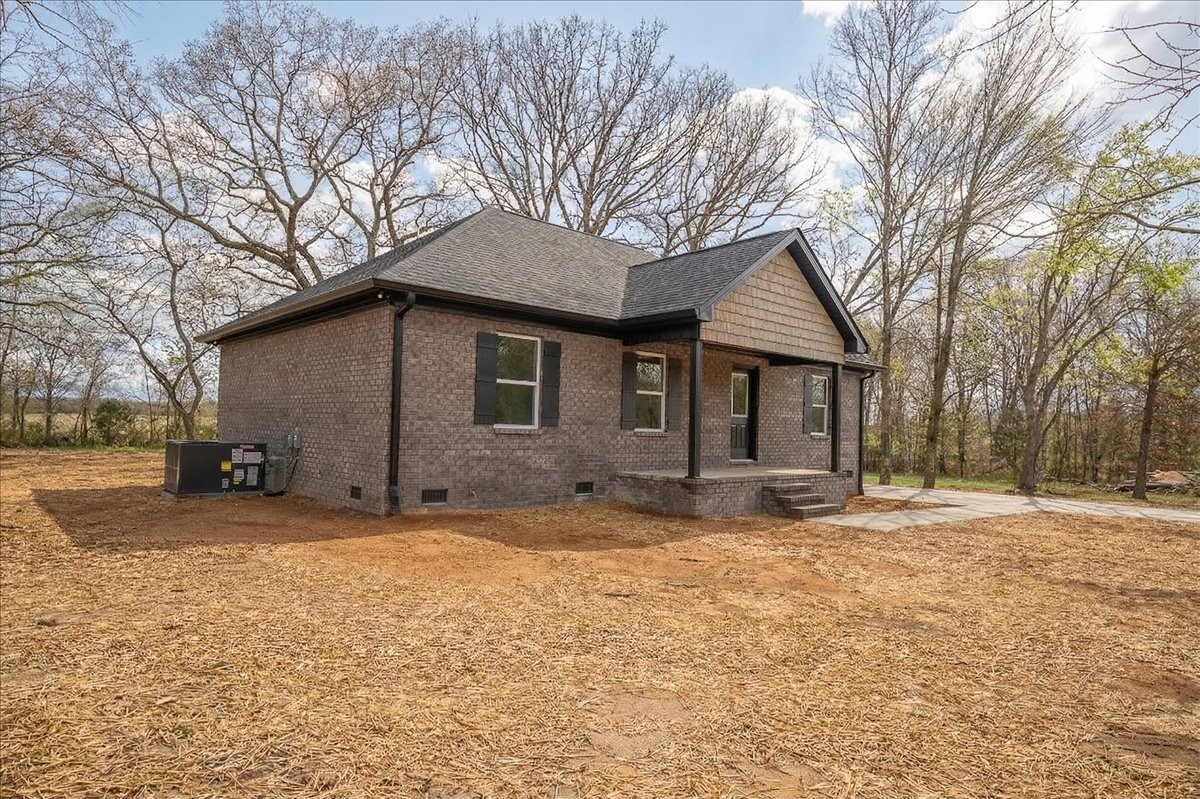 3987 Buffalo Road Summertown TN 38483