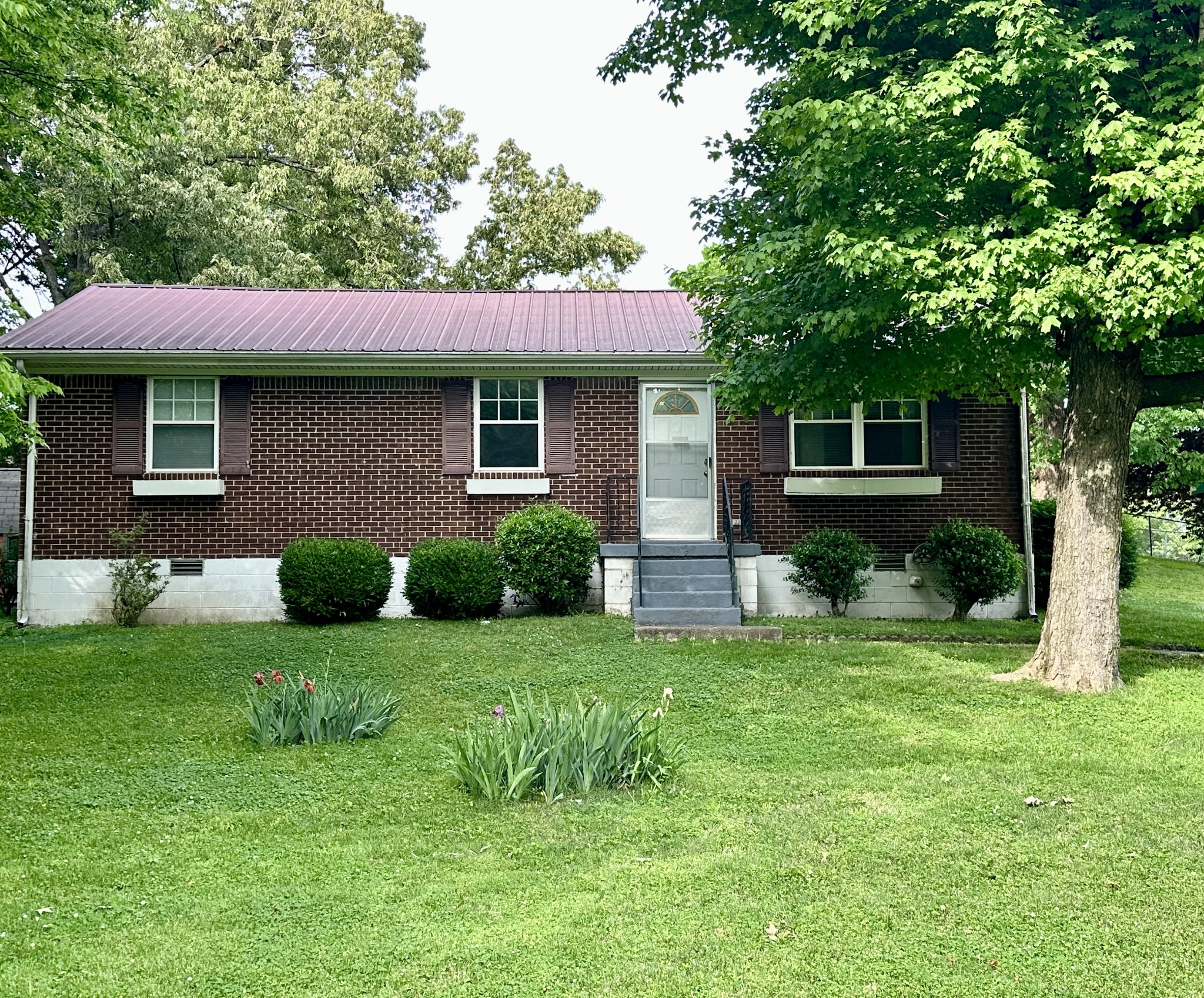 1527 Cherry Tree Drive Clarksville TN 37042
