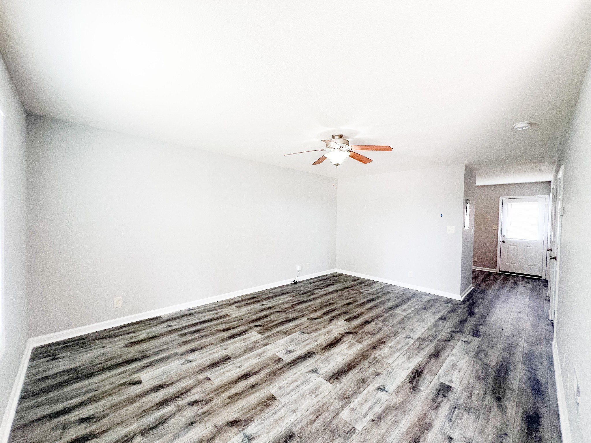 1042 W Creek Coyote Trail Clarksville TN 37042