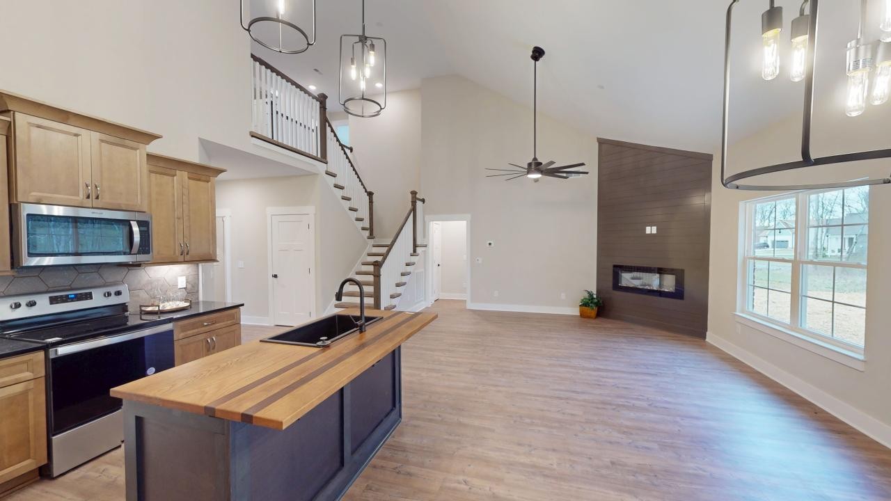 3007 Stonehorn Drive Bell Buckle TN 37020