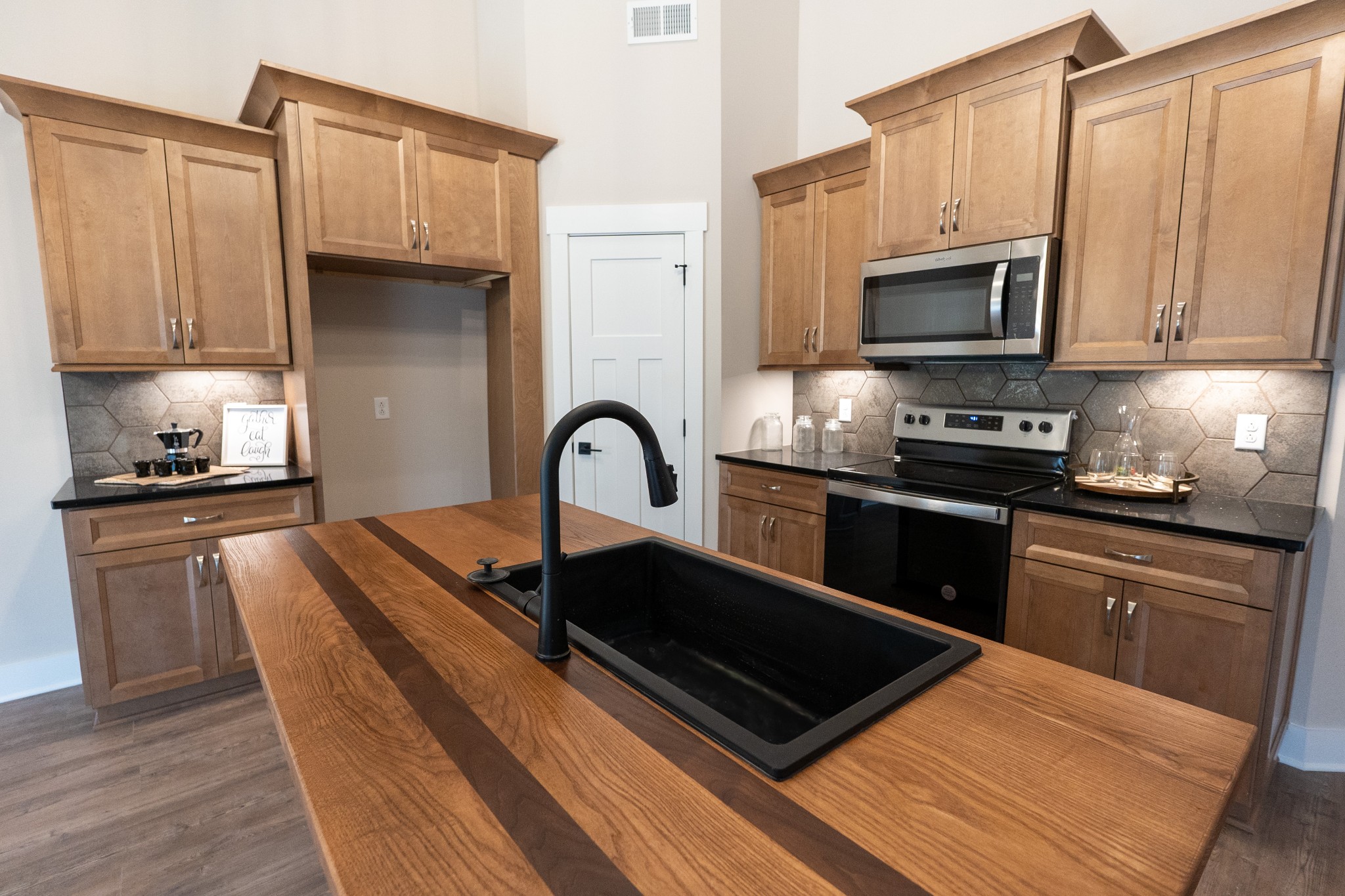 3007 Stonehorn Drive Bell Buckle TN 37020