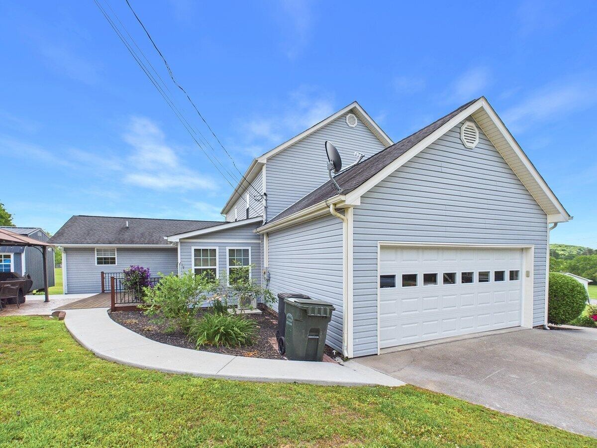 128 County Road 101 Riceville TN 37370