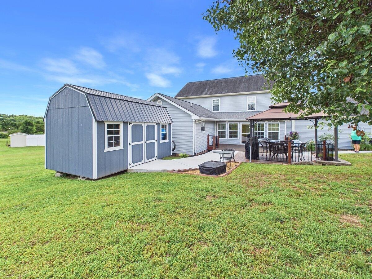 128 County Road 101 Riceville TN 37370