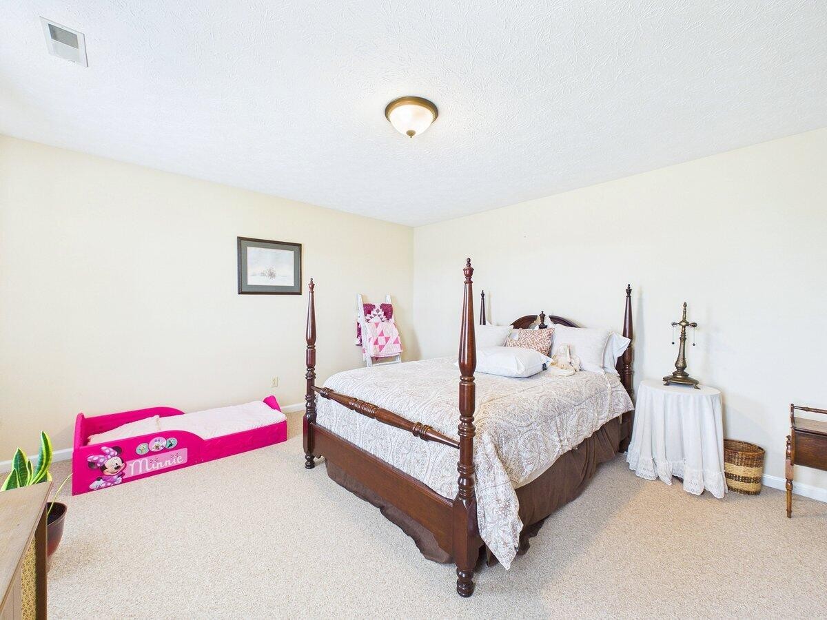128 County Road 101 Riceville TN 37370
