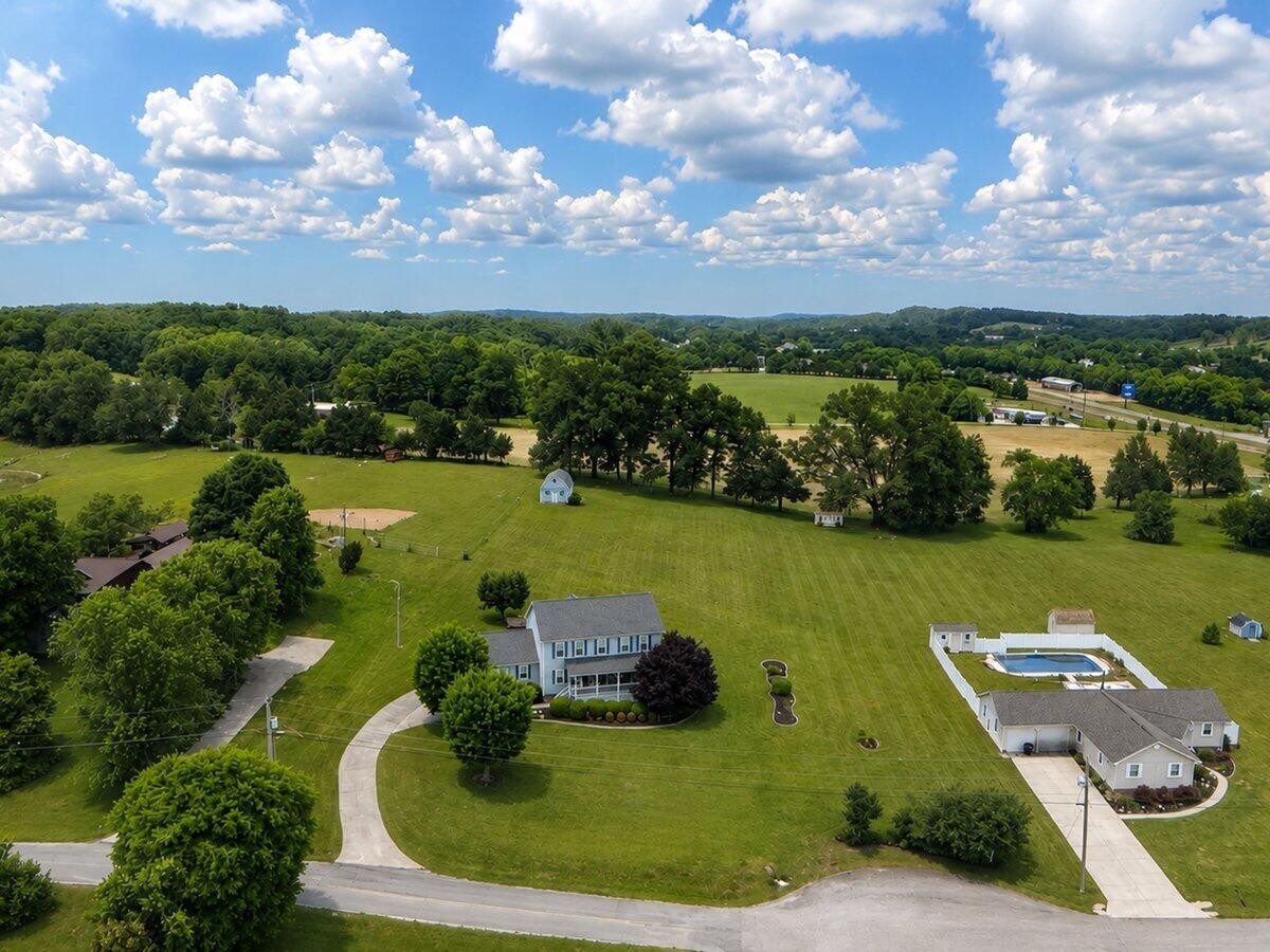 128 County Road 101 Riceville TN 37370