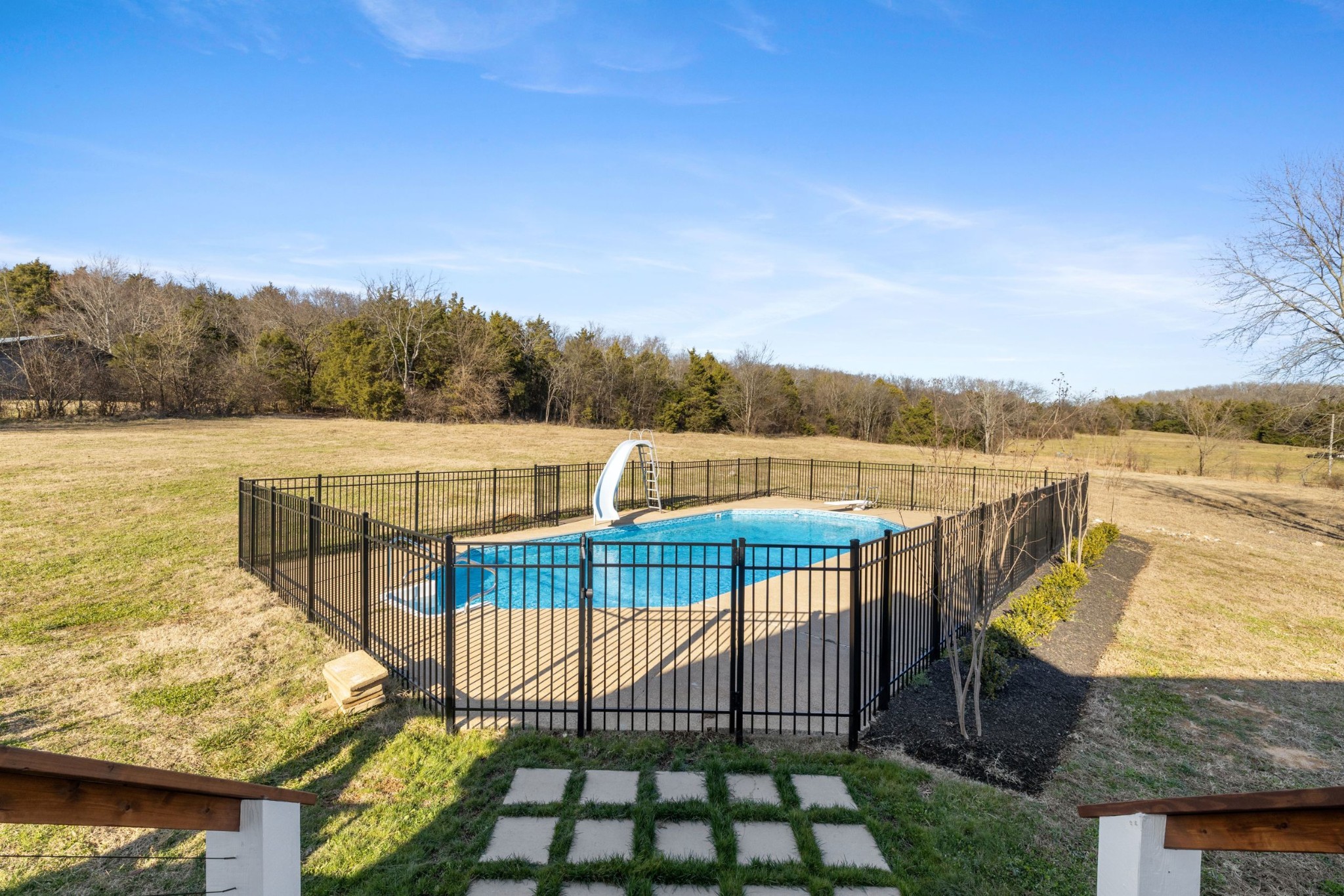2752 Thompson Station Road, E Thompsons Station TN 37179
