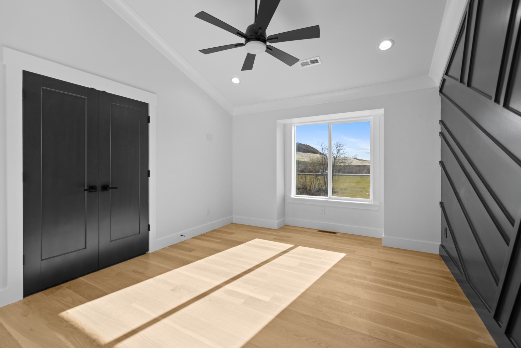 2752 Thompson Station Road, E Thompsons Station TN 37179