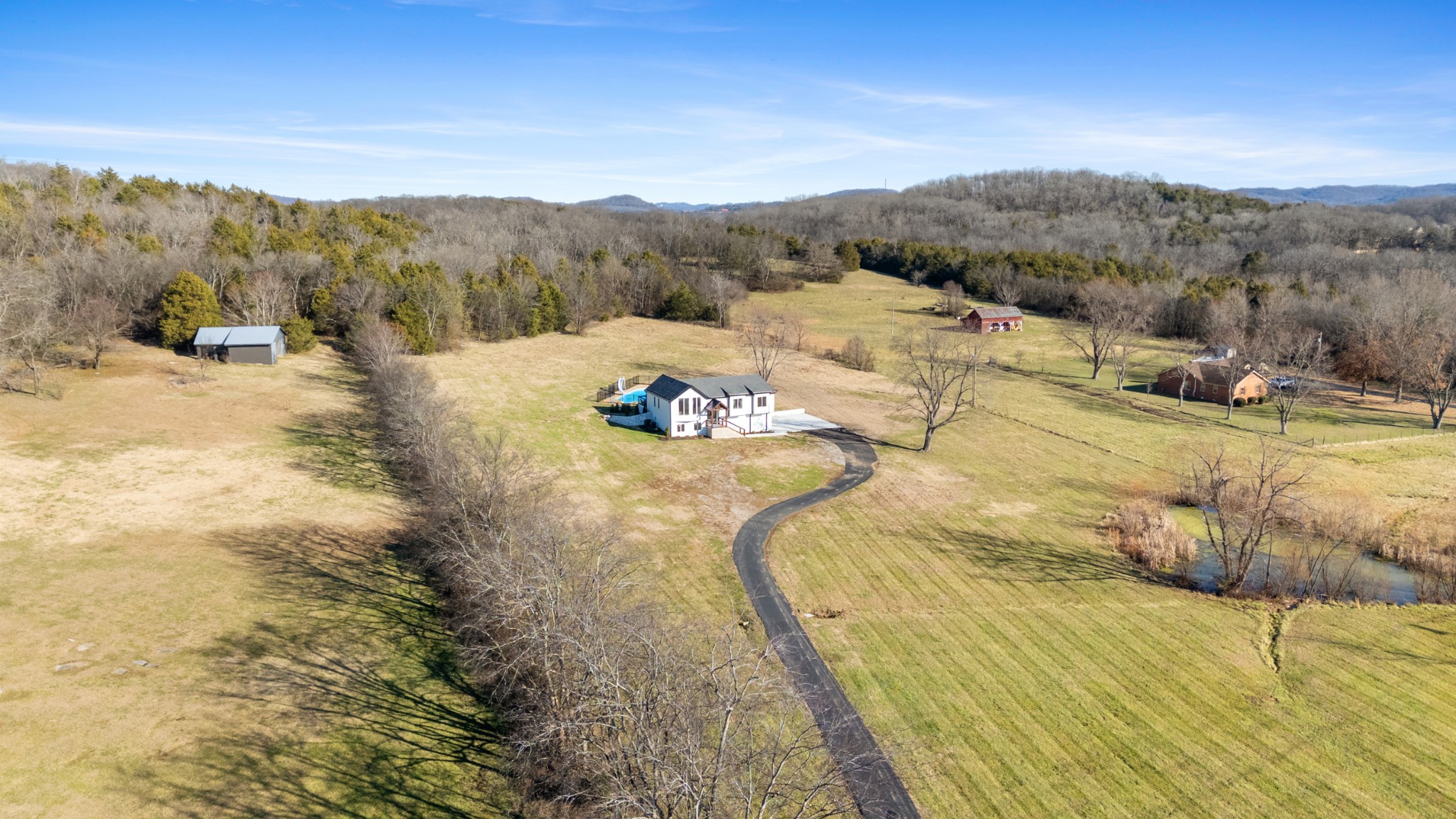 2752 Thompson Station Road, E Thompsons Station TN 37179