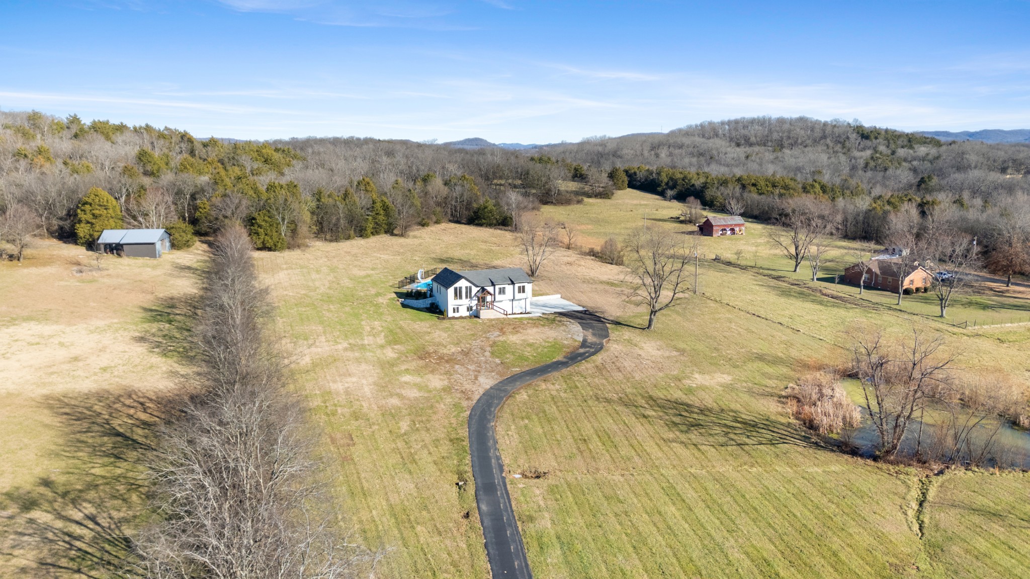 2752 Thompson Station Road, E Thompsons Station TN 37179