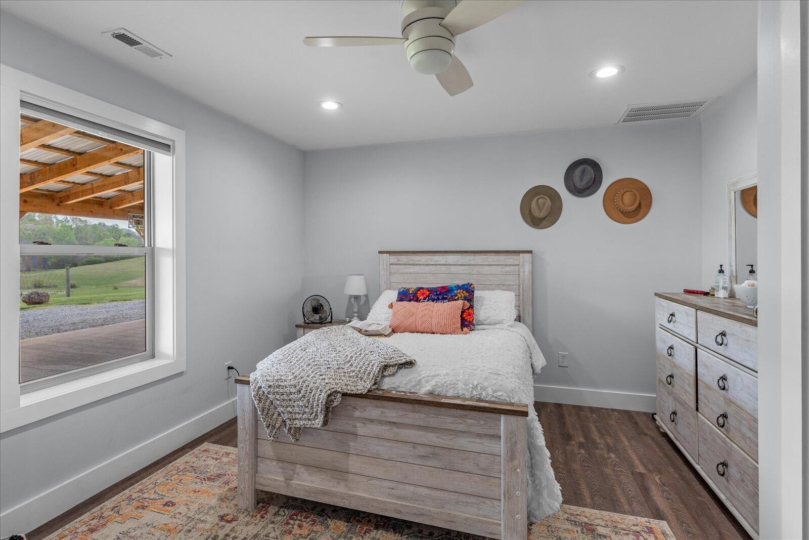 180 Mecca Pike Tellico Plains TN 37385