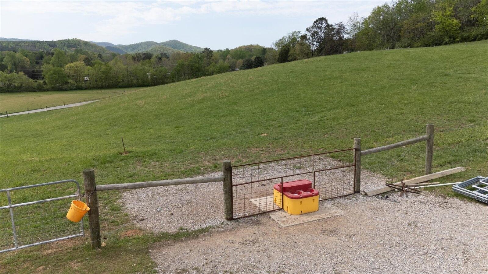 180 Mecca Pike Tellico Plains TN 37385
