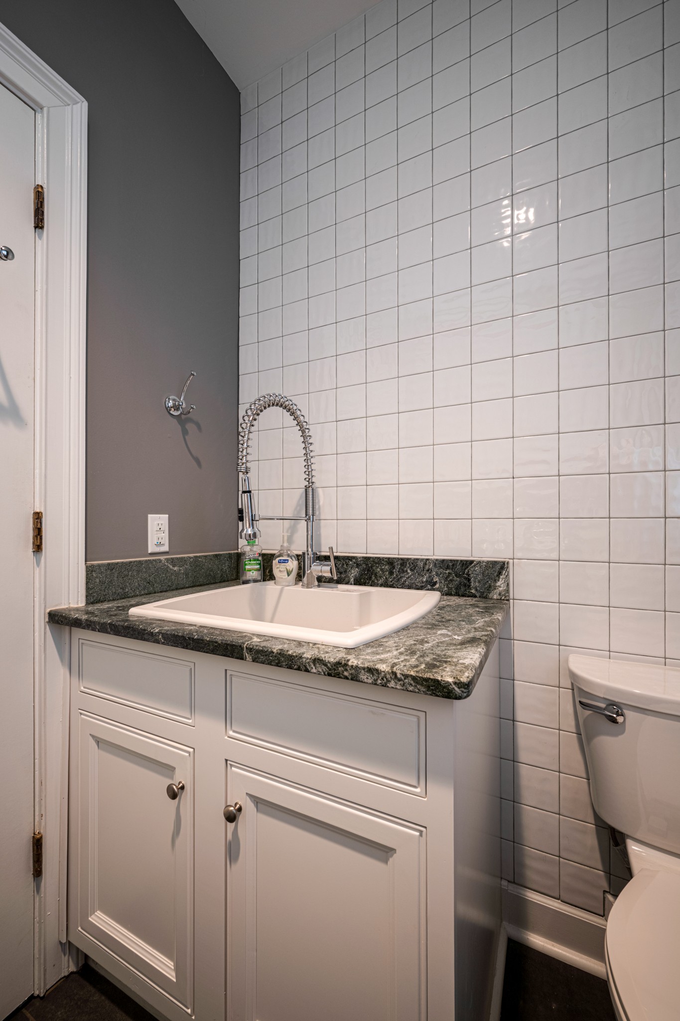 123 Wentworth Avenue Nashville TN 37215