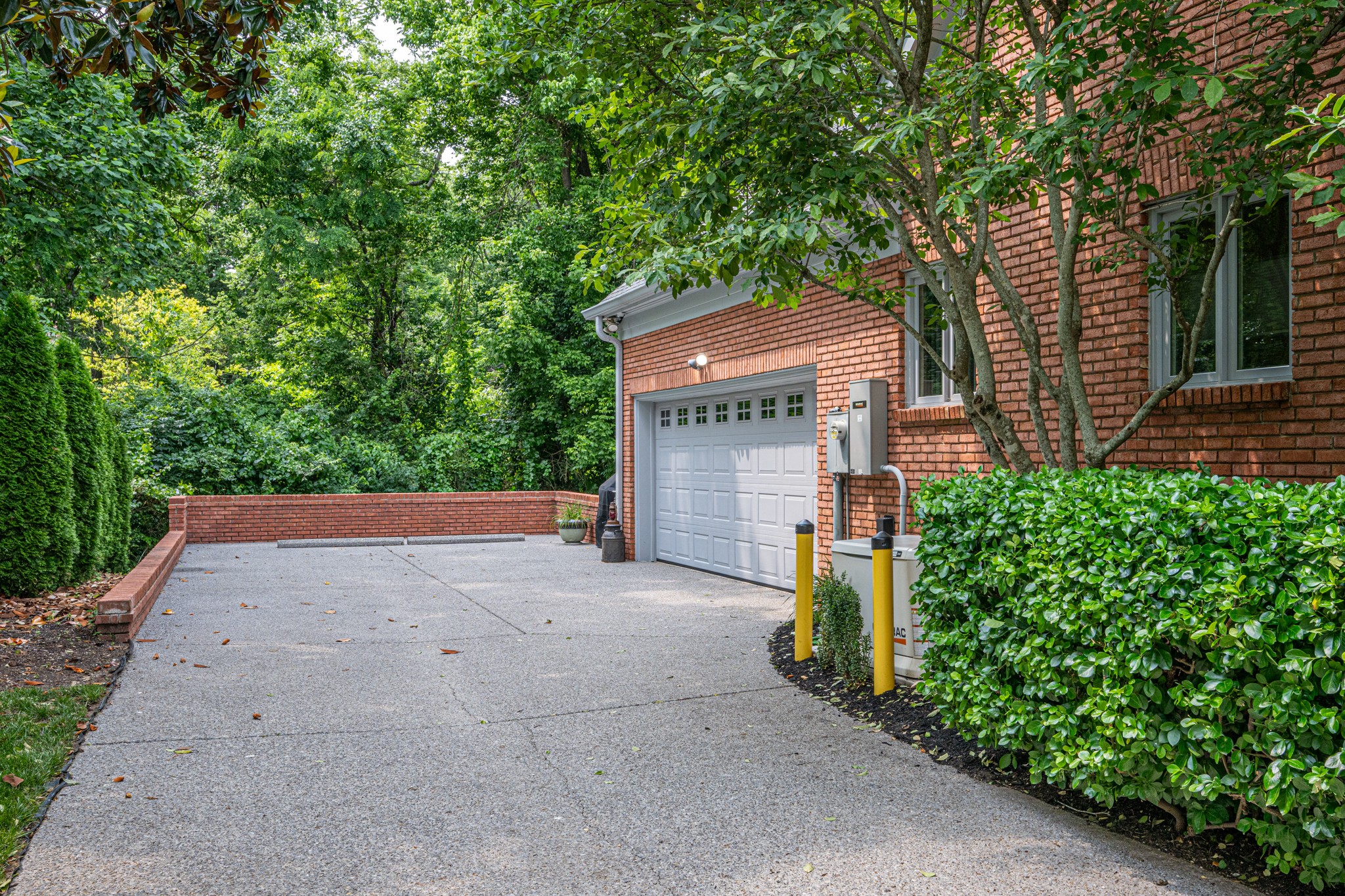 123 Wentworth Avenue Nashville TN 37215