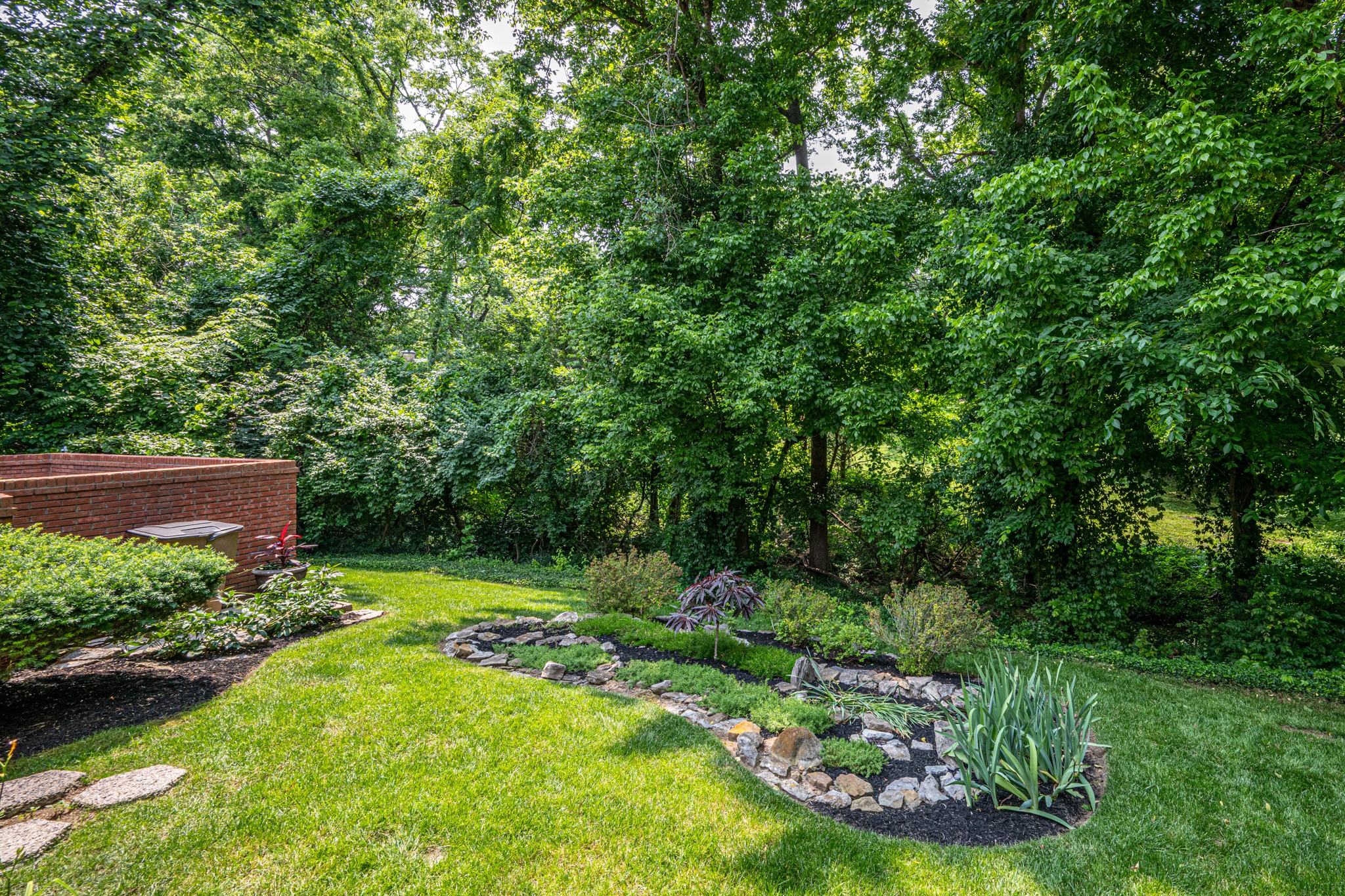 123 Wentworth Avenue Nashville TN 37215