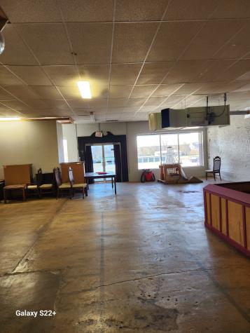 313 S Church Street Livingston TN 38570