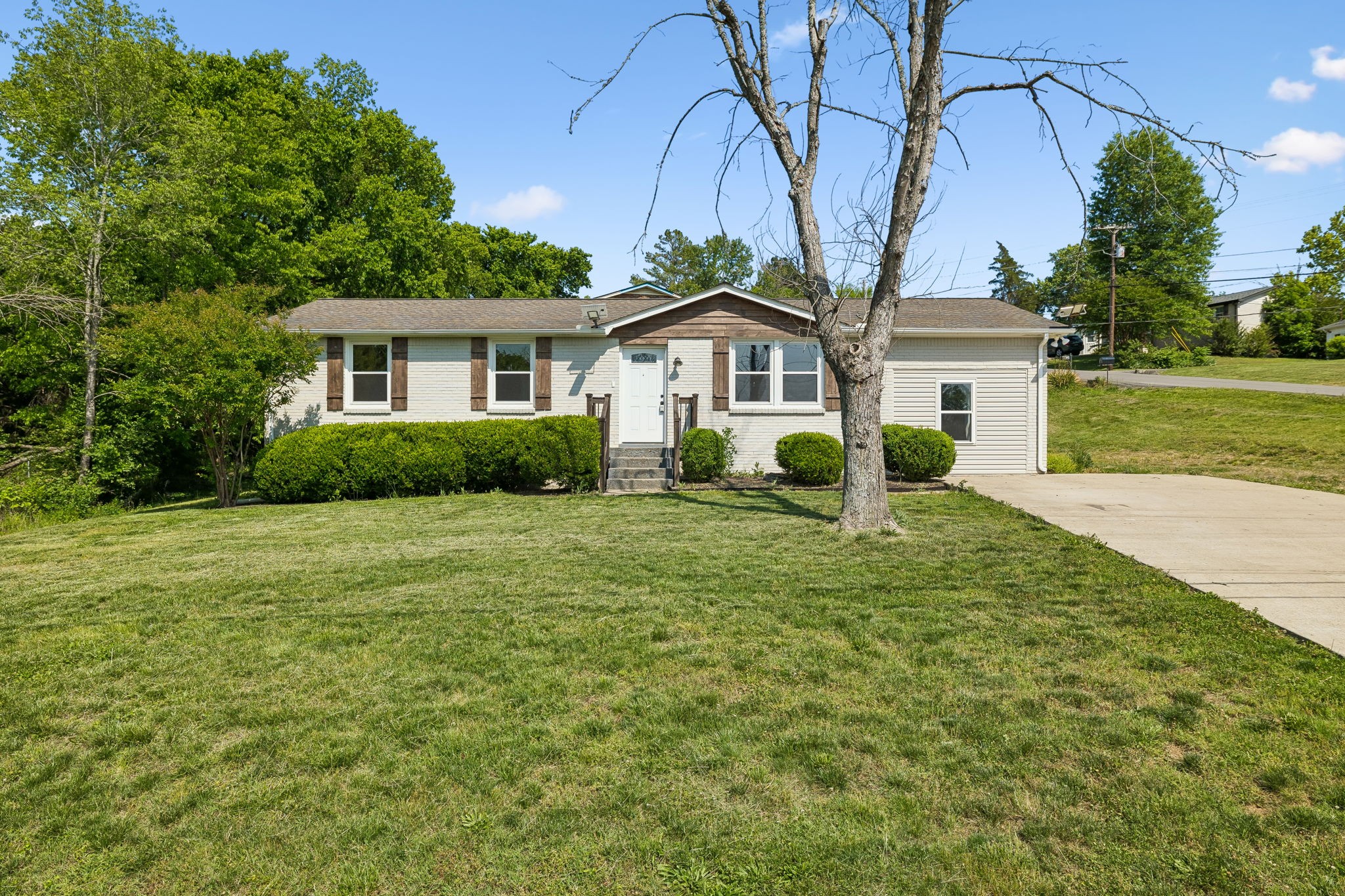 200 S Valley Road Hendersonville TN 37075