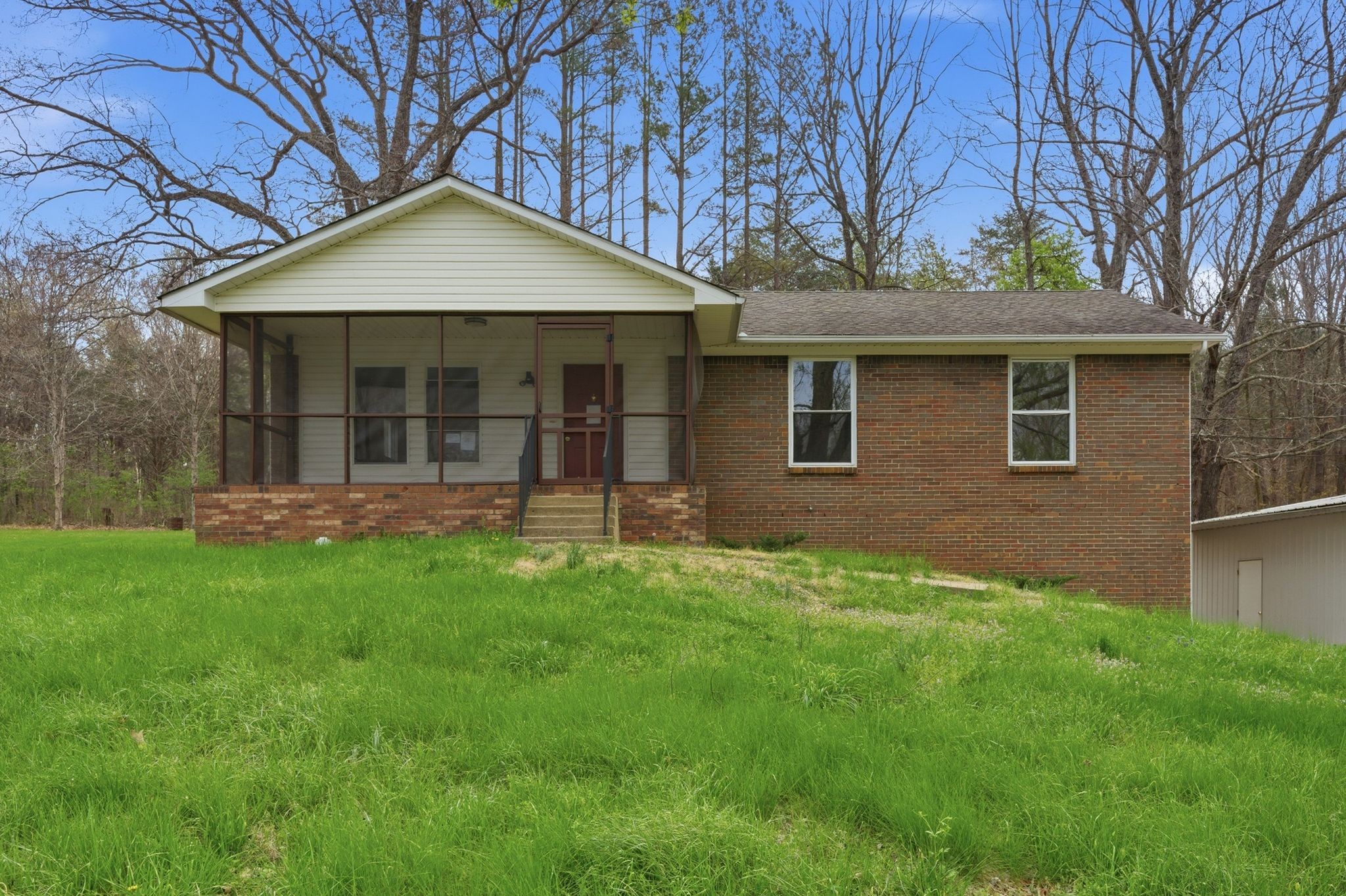 1935 Dinsmore Road Clarksville TN 37040