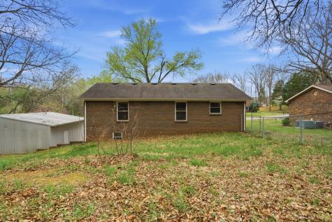 1935 Dinsmore Road Clarksville TN 37040