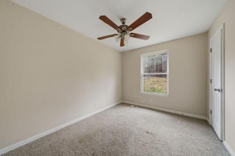 1935 Dinsmore Road Clarksville TN 37040
