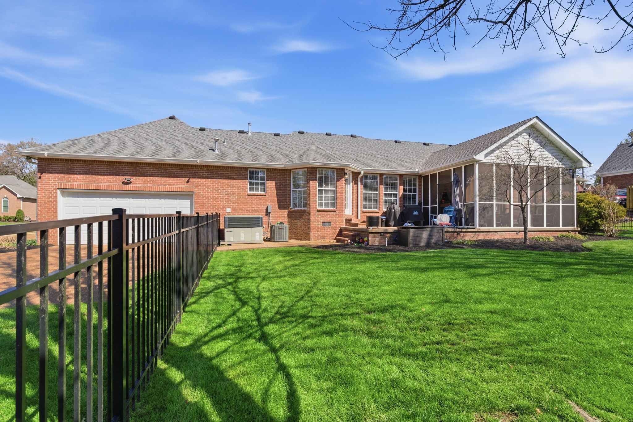 1043 Willow Park Circle Hendersonville TN 37075