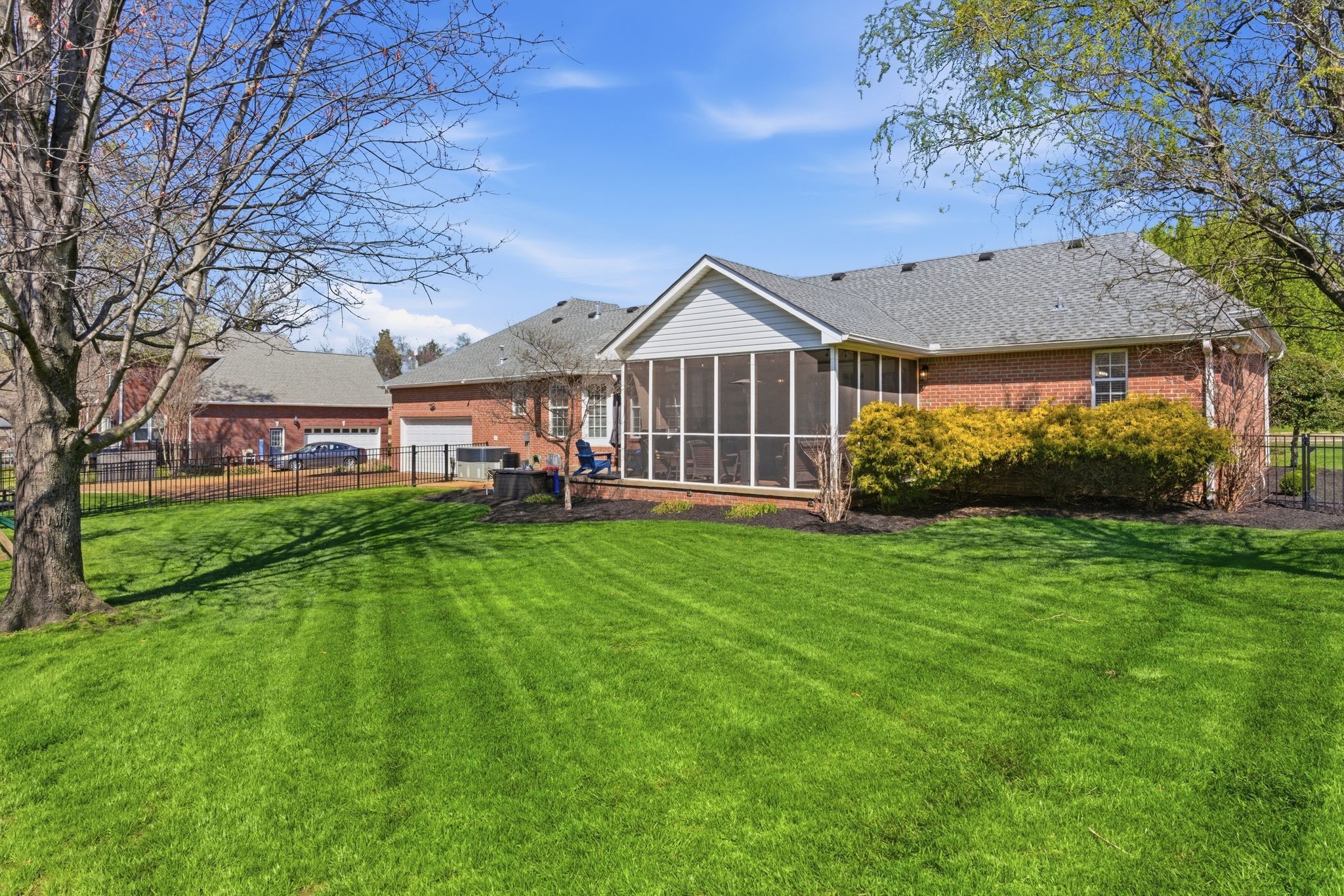 1043 Willow Park Circle Hendersonville TN 37075