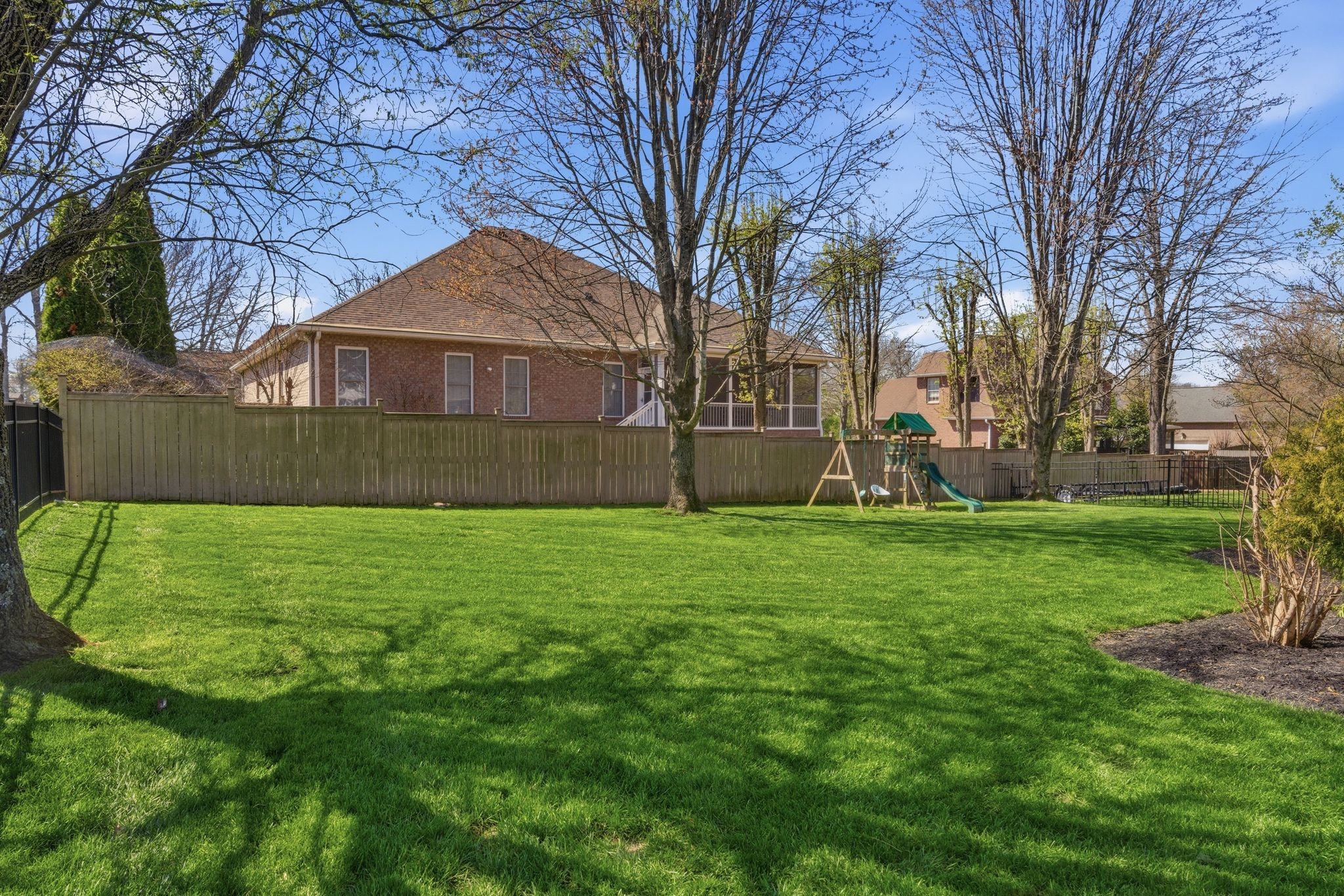1043 Willow Park Circle Hendersonville TN 37075