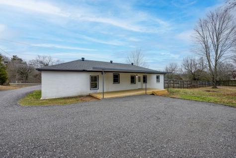 8304 Coles Ferry Pike Lebanon TN 37087